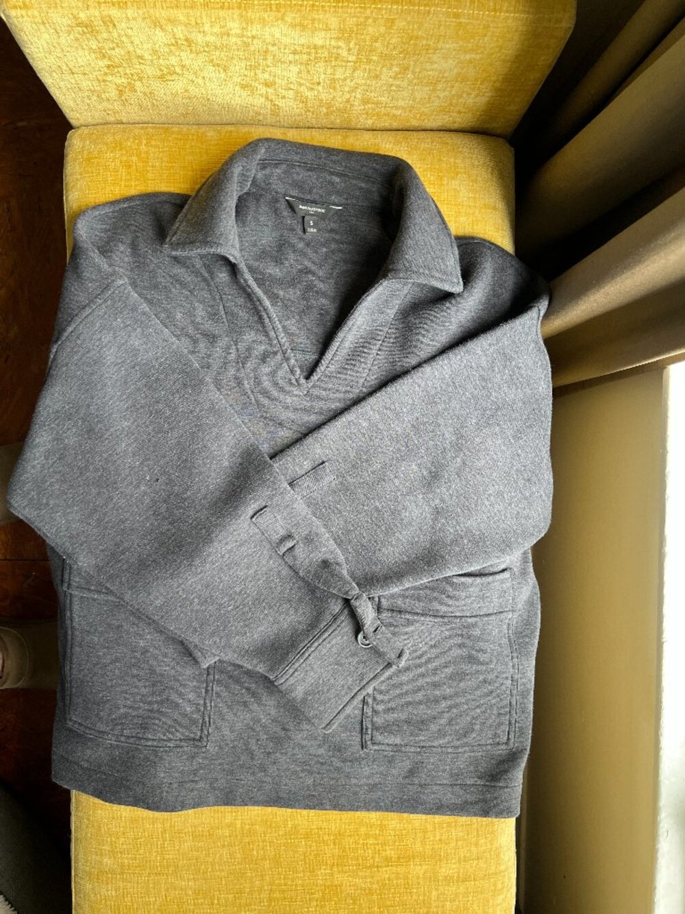 Banana Republic collared sweatshirt